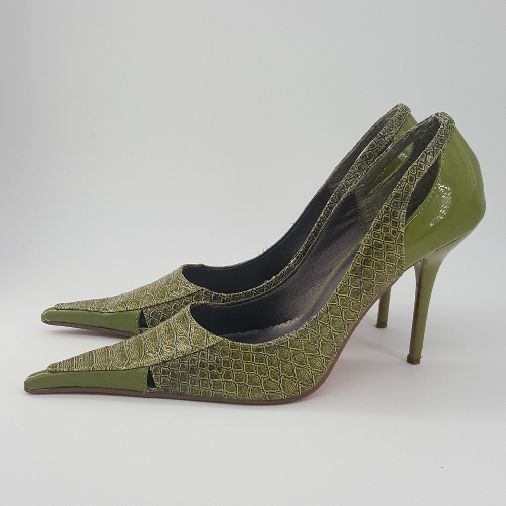 STUNNING Bright Green Heels! - Picture 3 of 8